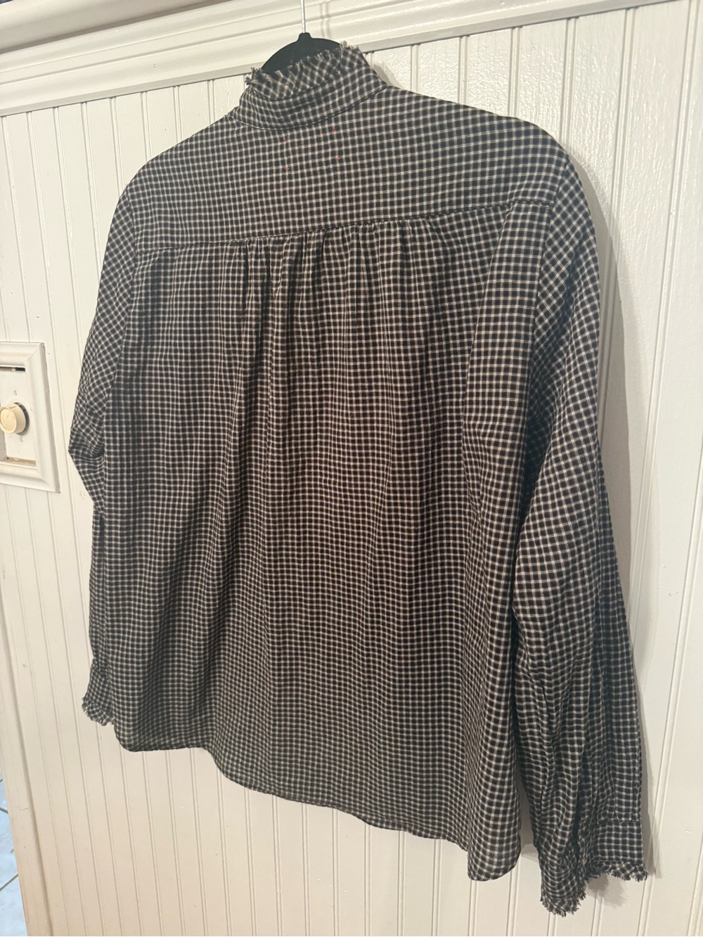 XiRena Amelie Button up Medium Blouse - Picture 6 of 7